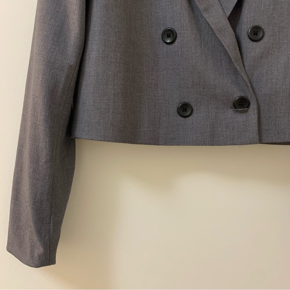 Stradivarius Cropped Blazer - Picture 3 of 7